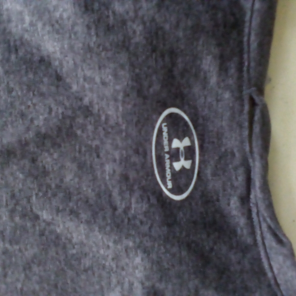 NWT Under armour crew neck Tee - Picture 3 of 7